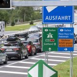 Le tunnel du Gothard est régulièrement bouchonné durant les vacances (archives).